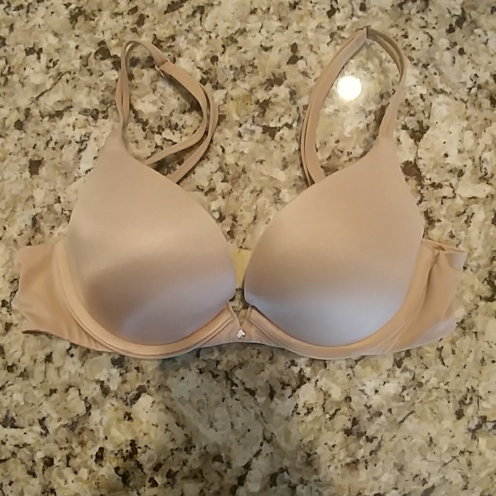 Victoria's Secret Very Sexy Push Up Bra - 32A